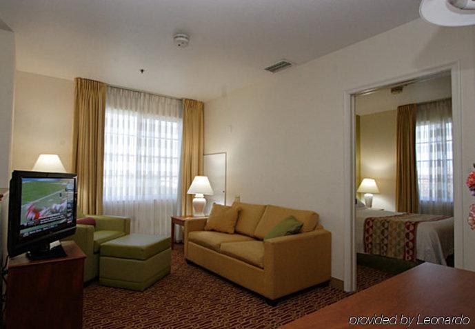 فندق أجنحة تاون بليس فورت لودرديل ويستون الغرفة الصورة